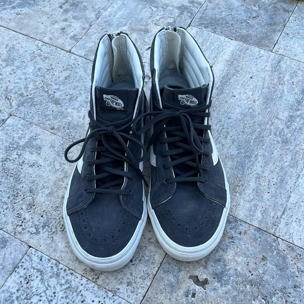 VANS SK8-Hi Suede Grey and White high top sz 7.5m / 9w